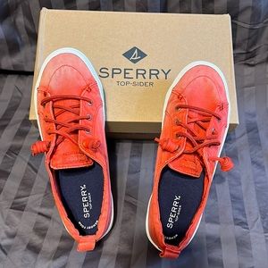 NEW in the box Sperry Topsider Crest Ombré Red size 8.5